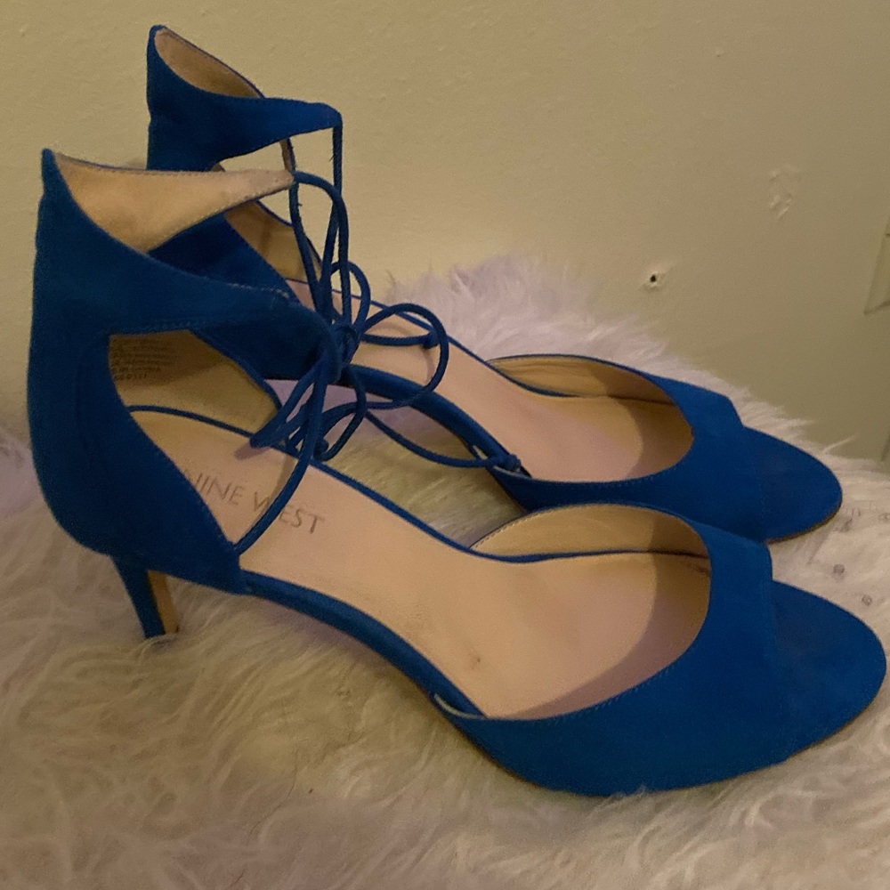 Blue Suede heels 💙💙💙
